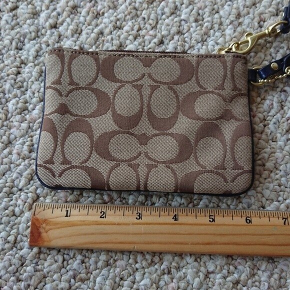 Coach navy blue stripe Signature Wristlet - Picture 3 of 9